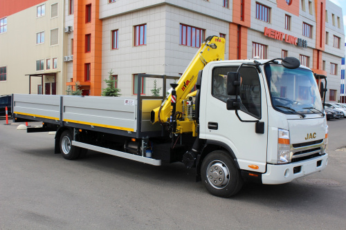 JAC N90 Бортовая платформа с КМУ HYVA